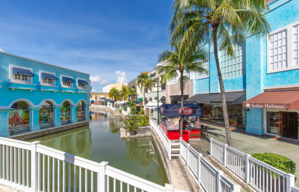 La Isla Cancun Restaurants: A Food Lover’s Paradise